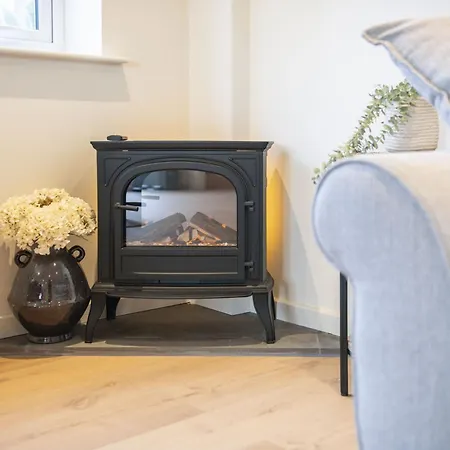 度假居 The Dog Kennels